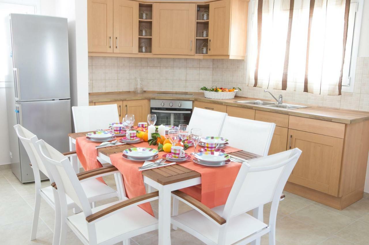 Butterfly Estates Villa Pastida ภายนอก รูปภาพ